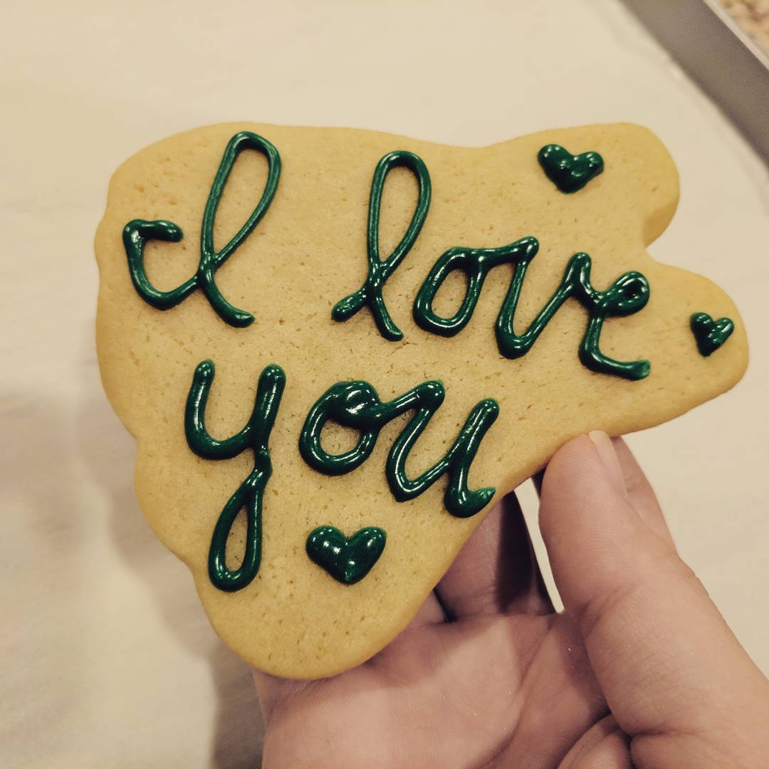 One advantage of a baker-wife: you randomly get love notes in cookie form