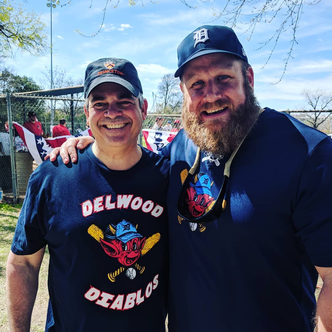 Mayor Steve Adler with Delwood Board President Andy Hoffman. We are excited to host him and MLB’s Play Ball event at our fields today!